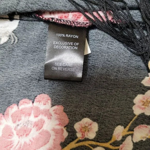 Torrid Floral Fringe Trim‎ Kimono Womens Size 3 Black Pink Rayon Boho Bloomcore - Picture 6 of 8